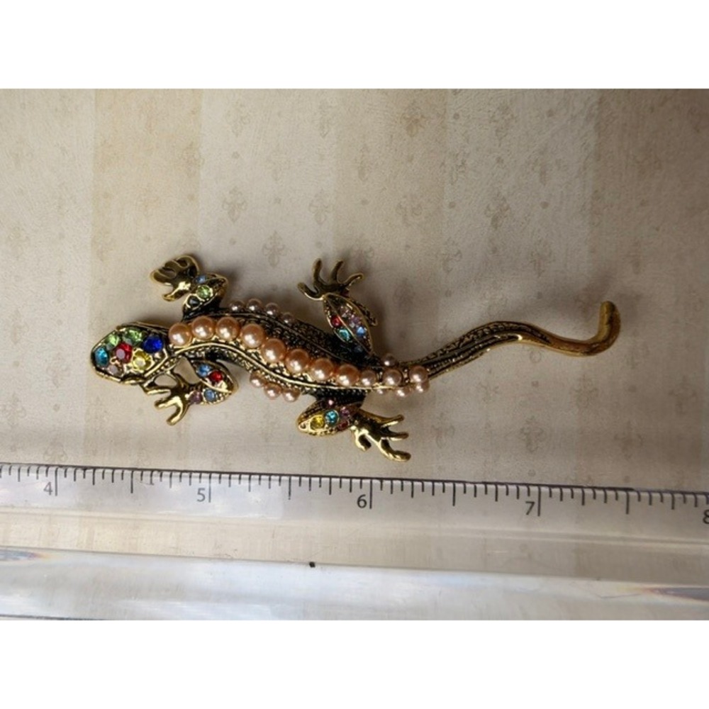 Lizard Brooch Multicolor Rhinestone Faux Pearl Gold Tone Figural Pin